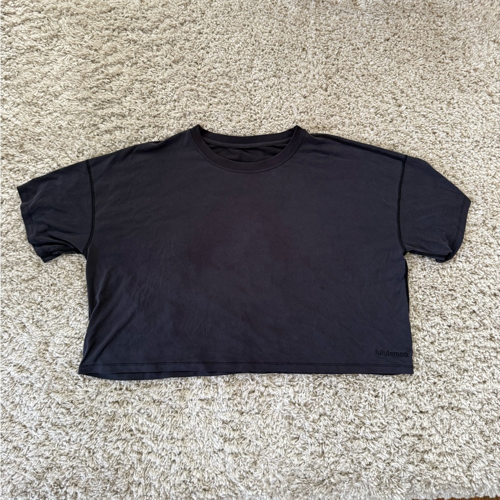 Lululemon Cropped Tee